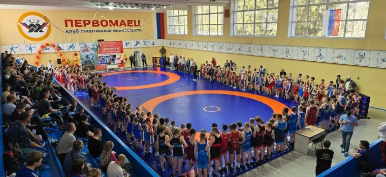 С 5 по 7 мая в Новосибирске прошло открытое первенство ДЮФЦ "Первомаец" по греко-римской борьбе, посвященное 80-летию Победы в Великой Отечественной войне, среди юношей 2011-2014 г.р.. С 5 по 7 мая в Новосибирске прошло открытое первенство ДЮФЦ "Первомаец" по греко-римской борьбе, посвященное 80-летию Победы в Великой Отечественной войне, среди юношей 2011-2014 г.р..